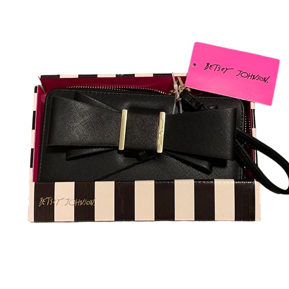 Betsy Johnson Black Wristlet Clutch